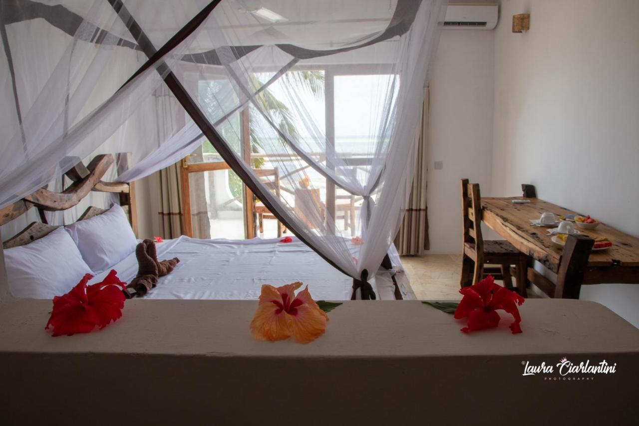 Uroa Zanzibar Vera Beach Hotel By Moonshine Dikoni Buitenkant foto