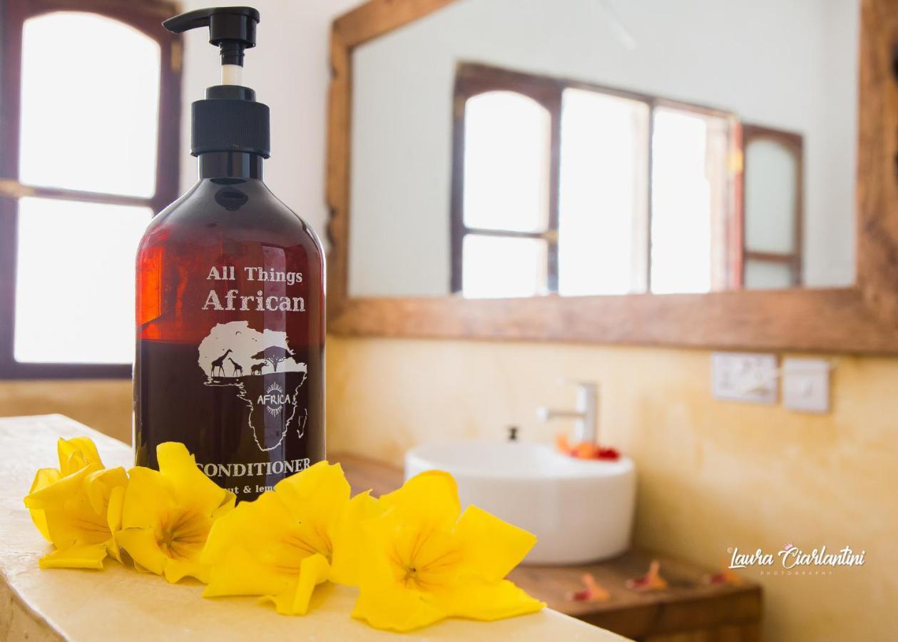 Uroa Zanzibar Vera Beach Hotel By Moonshine Dikoni Buitenkant foto